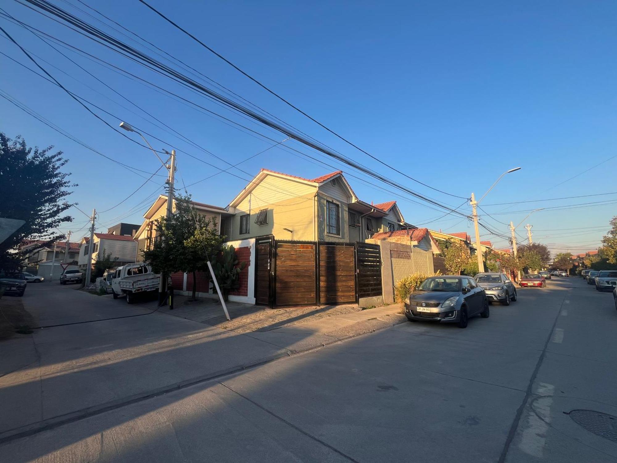 Hostel Tu Espacio Re - Habitaciones Cerca Del Aeropuerto Santiago Dış mekan fotoğraf